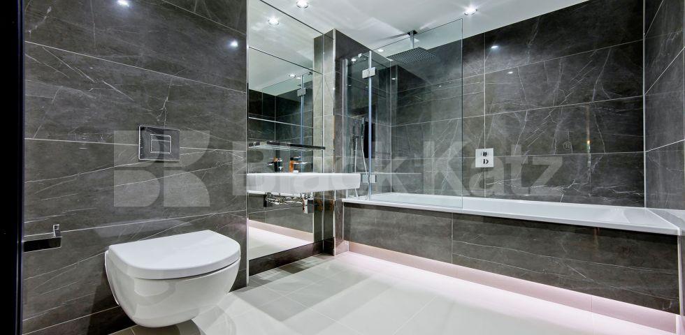 			LET, 2 Bedroom, 1 bath, 1 reception Apartment			 Cascade Court, The Vista's, Battersea Park